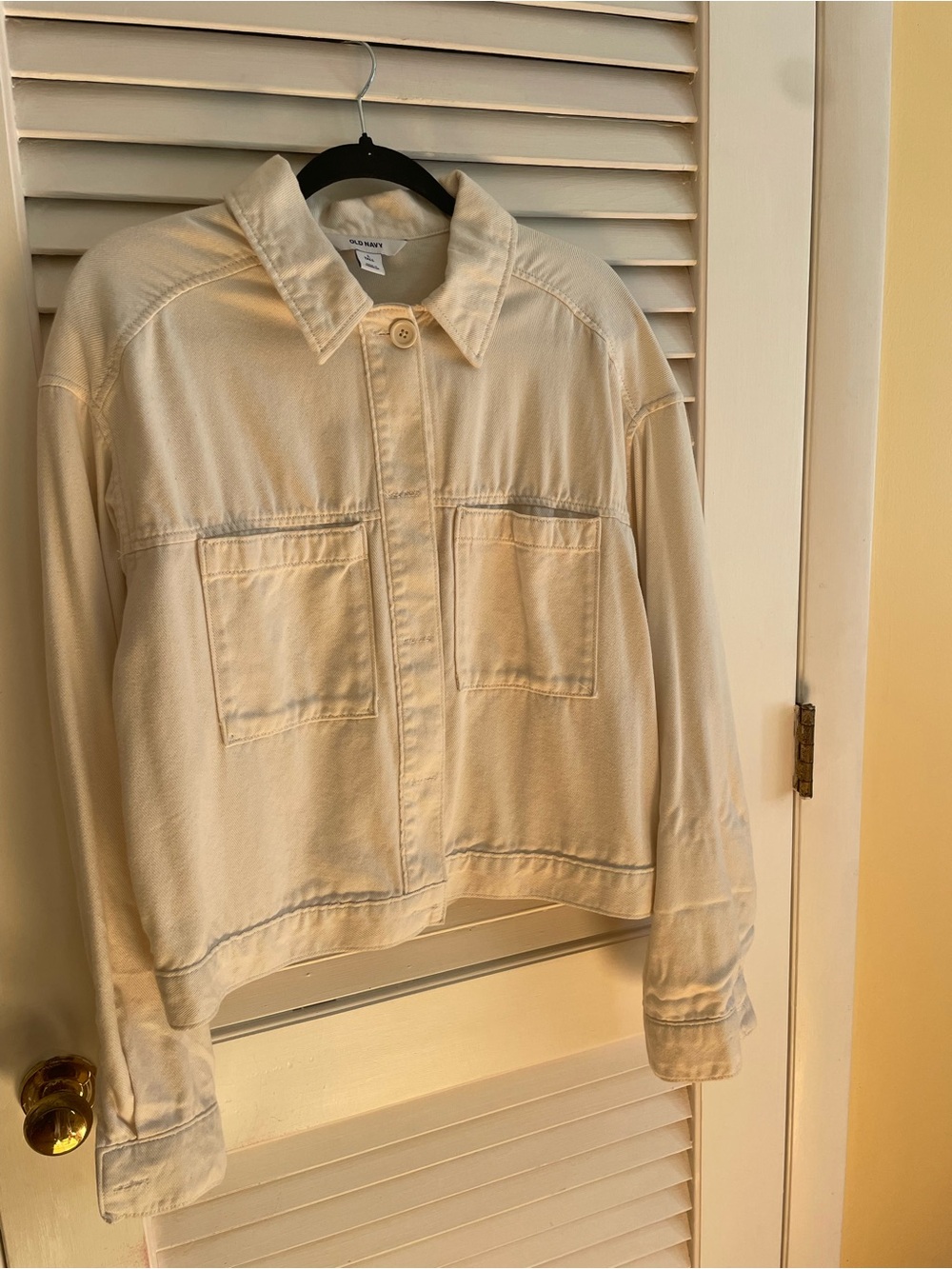 Old Navy Cream Lightweight Shirt Jacket with Patch Pockets